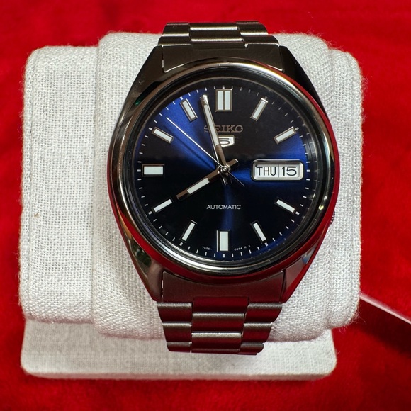 Brand New Seiko 5 Automatic Blue Dial Stainless Steel Men’s Watch – Box Tags